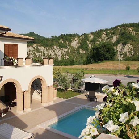 Residence Stella Del Gran Sasso Colledara Exteriér fotografie
